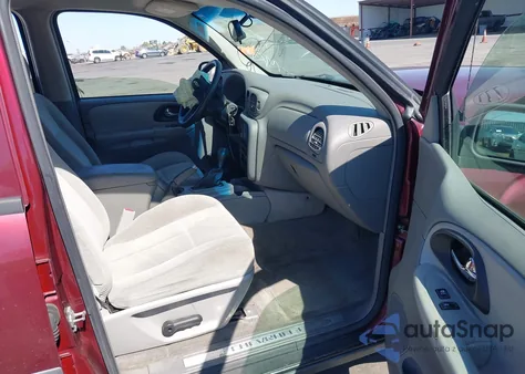 2005 Chevrolet Trailblazer Ls из США, поврежденный, VIN 1GNDT13S252351135